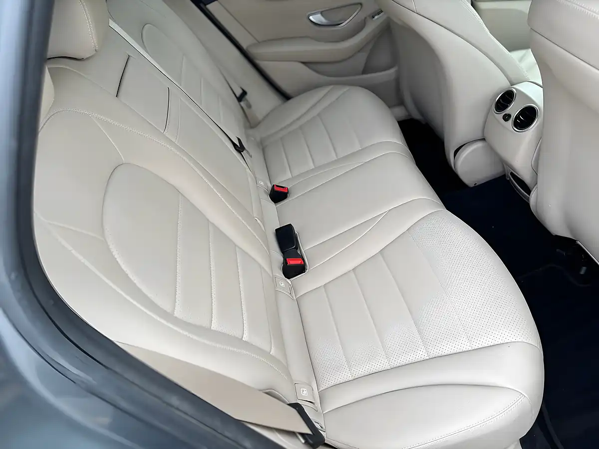 Used 2018 Mercedes-Benz Glc Urban Edition Grey - Interior and Exterior details 11