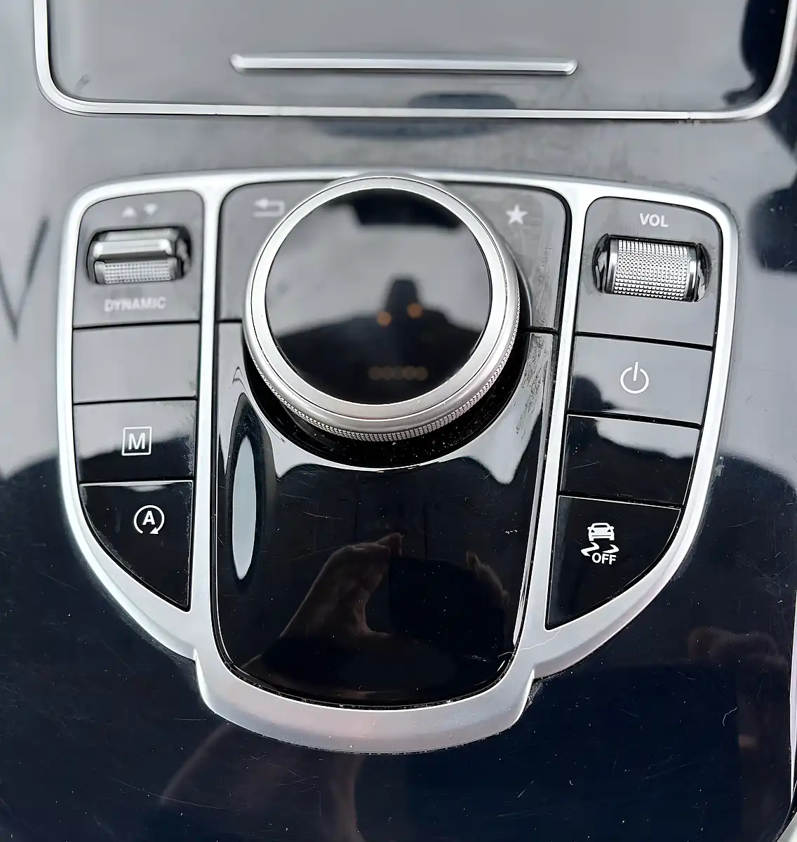 Used 2018 Mercedes-Benz Glc Urban Edition Grey - Interior and Exterior details 14