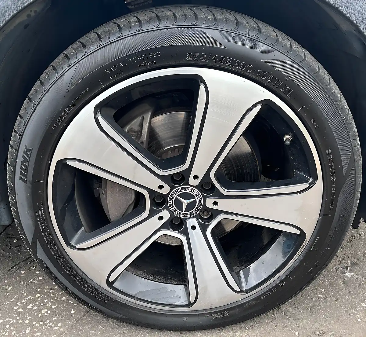 Used 2018 Mercedes-Benz Glc Urban Edition Grey - Interior and Exterior details 20