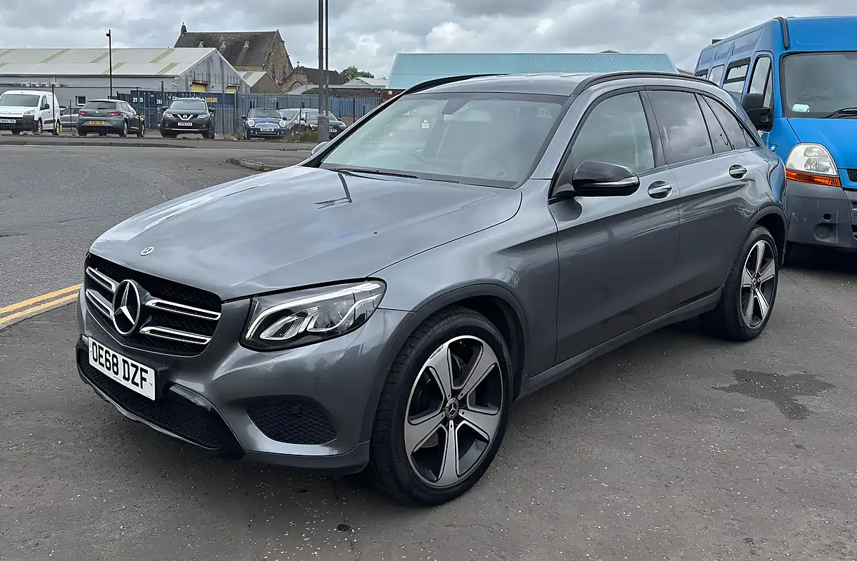 Used 2018 Mercedes-Benz Glc Urban Edition Grey - Interior and Exterior details 4