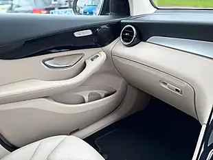 Used 2018 Mercedes-Benz Glc Urban Edition Grey - Interior and Exterior details 9