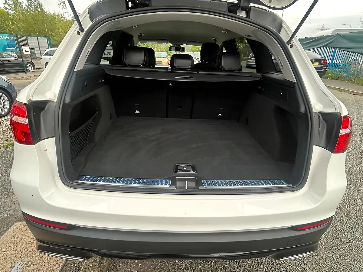 Used 2018 Mercedes-Benz Glc Urban Edition White - Interior and Exterior details 14