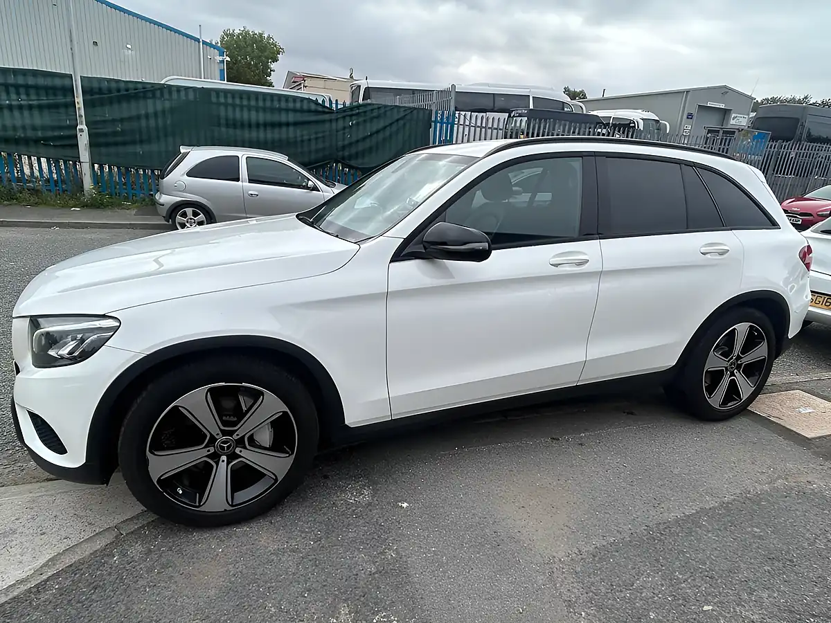 Used 2018 Mercedes-Benz Glc Urban Edition White - Interior and Exterior details 9