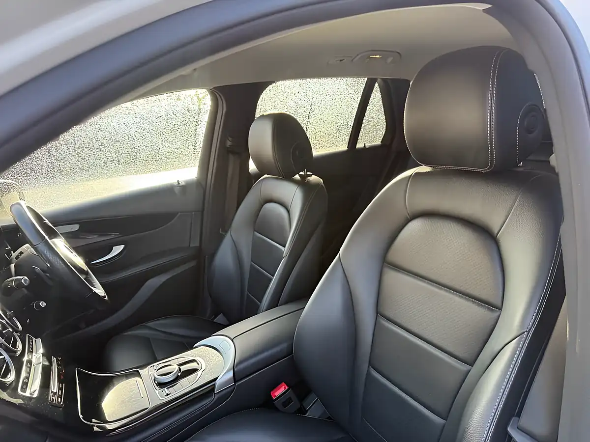 Used 2018 Mercedes-Benz Glc Urban Edition White - Interior and Exterior details 20