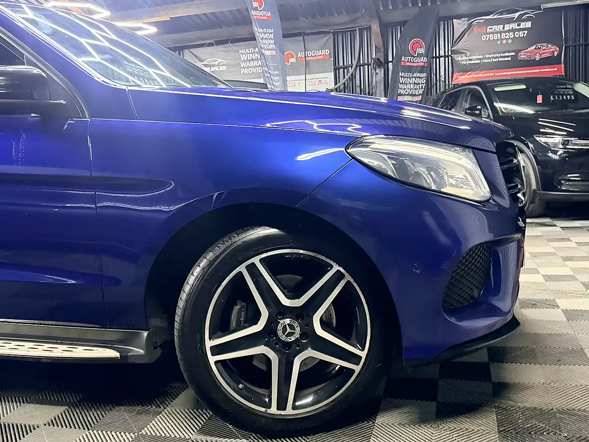 Used 2018 Mercedes-Benz Gle AMG Night Edition Blue - Interior and Exterior details 3
