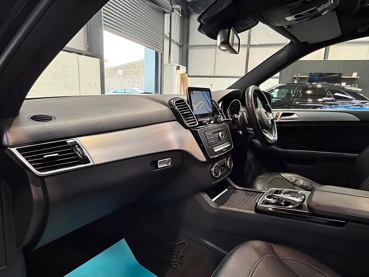 Used 2018 Mercedes-Benz Gle AMG Night Edition (premium Plus) Black - Interior and Exterior details 14