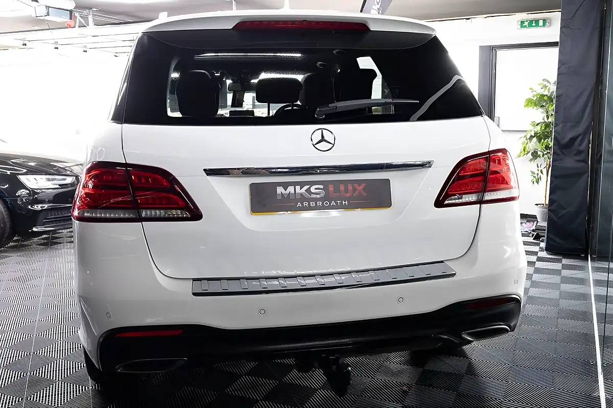 Used 2018 Mercedes-Benz Gle AMG Night Edition Premium Plus White - Interior and Exterior details 3