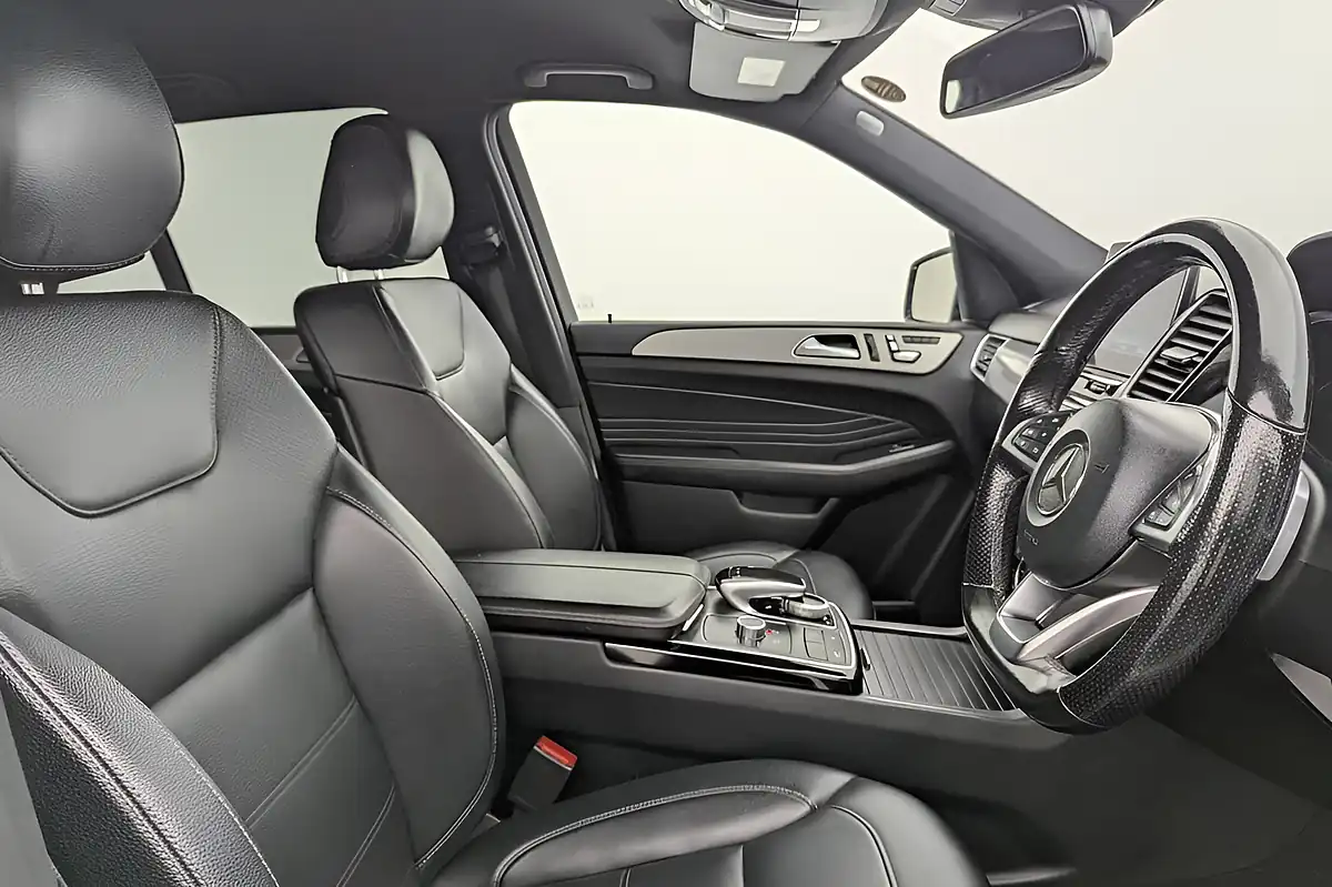 Used 2018 Mercedes-Benz Gle AMG Night Edition White - Interior and Exterior details 2