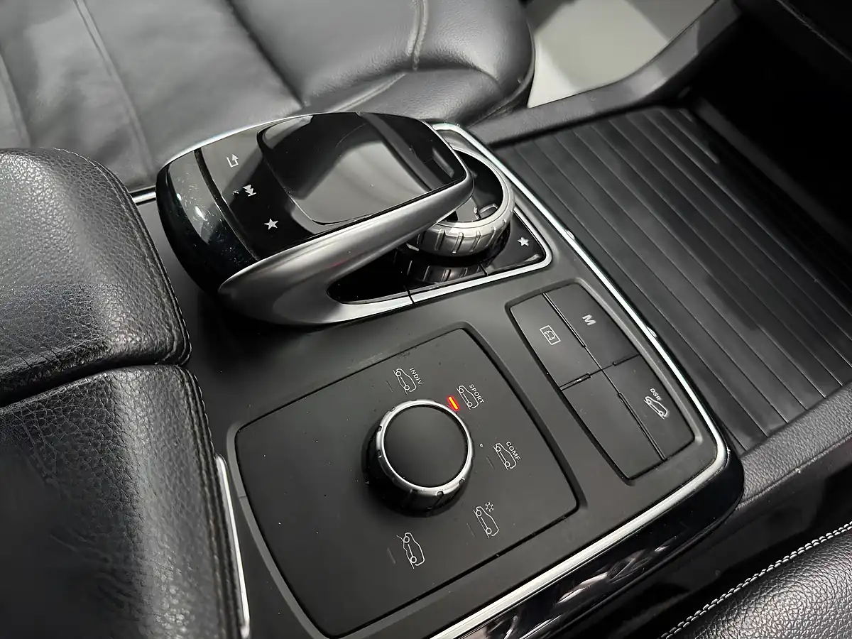 Used 2018 Mercedes-Benz Gle AMG Night Edition White - Interior and Exterior details 16