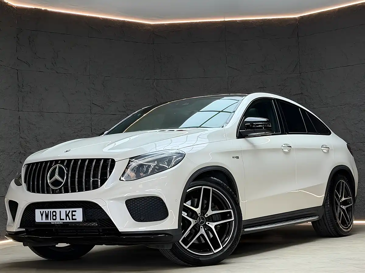 Used 2018 Mercedes-Benz Gle Night Edition Coupe White - Interior and Exterior details 3