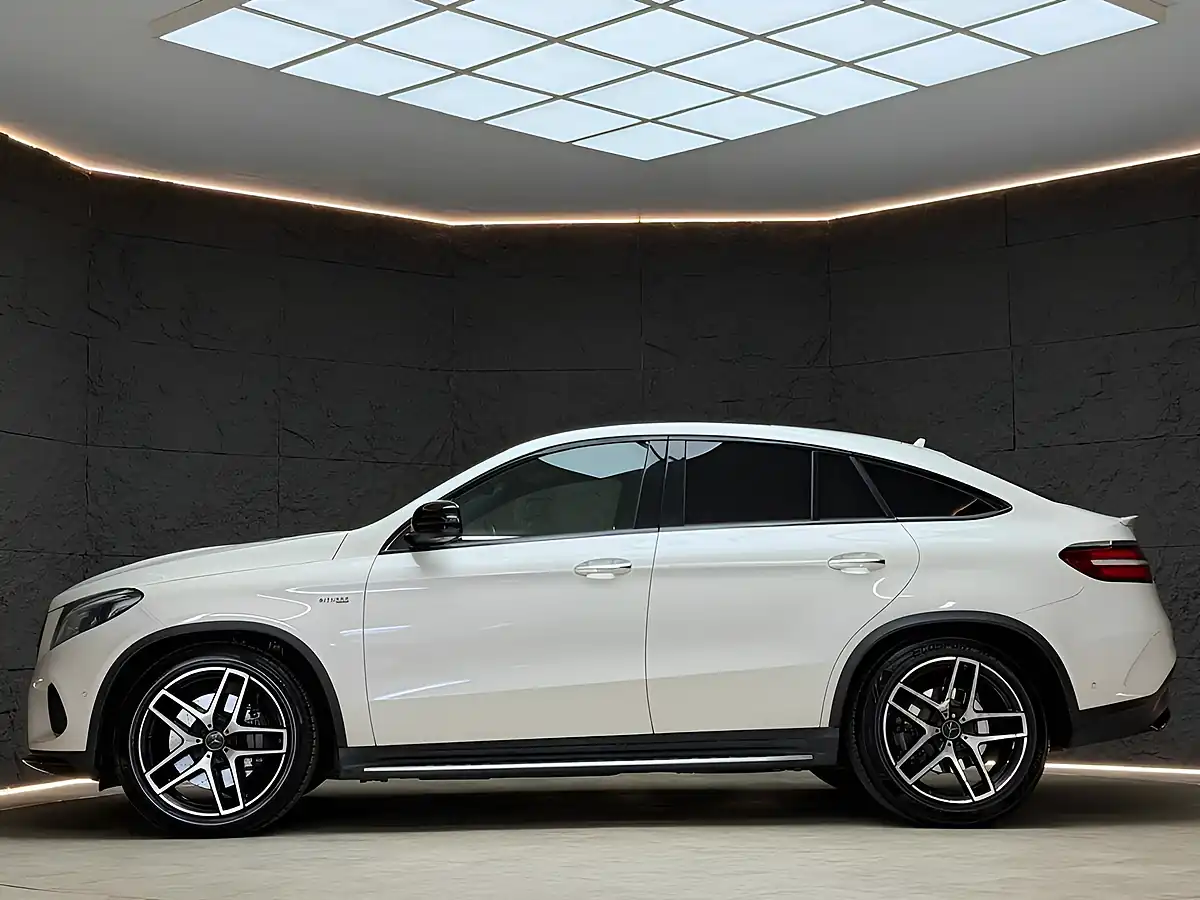 Used 2018 Mercedes-Benz Gle Night Edition Coupe White - Interior and Exterior details 6
