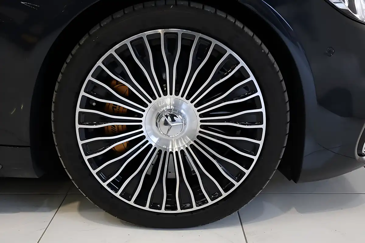Used 2018 Mercedes-Benz S 63 AMG Executive Pack Anthracite Blue - Interior and Exterior details 6
