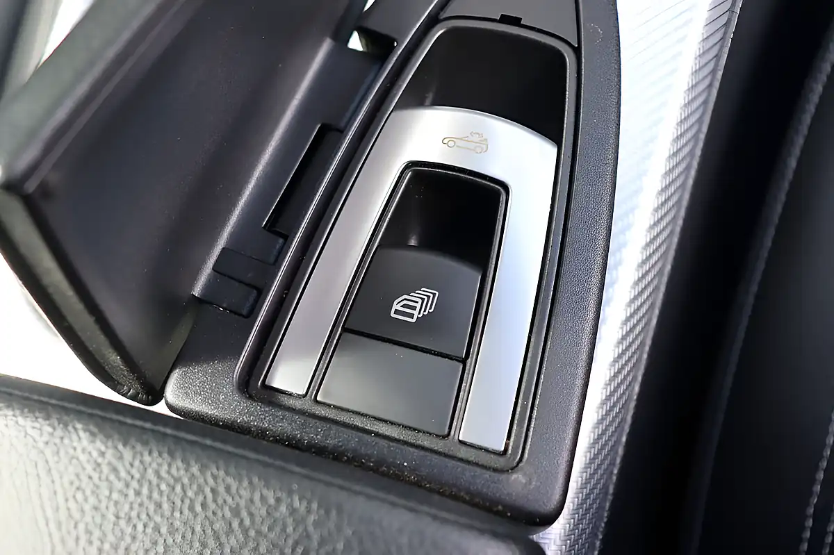 Used 2018 Mercedes-Benz Slc AMG Line White - Interior and Exterior details 13
