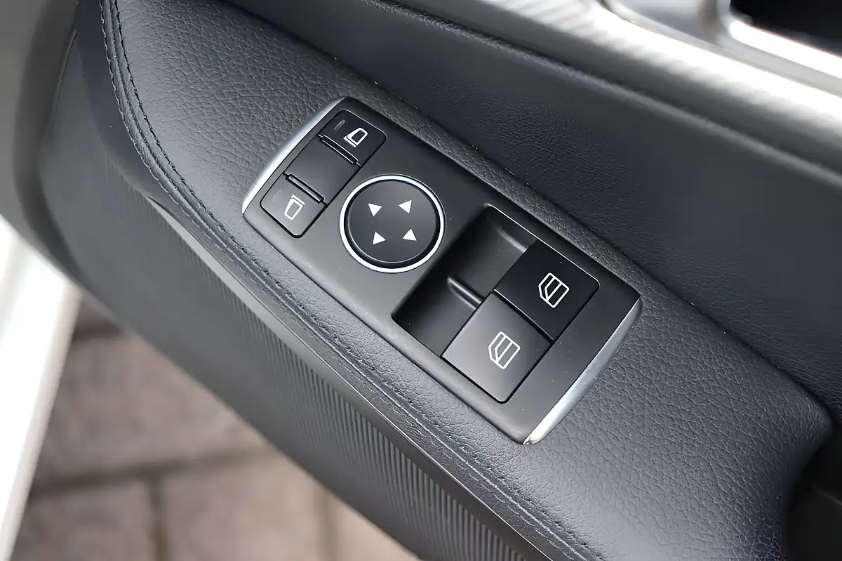 Used 2018 Mercedes-Benz Slc AMG Line White - Interior and Exterior details 15