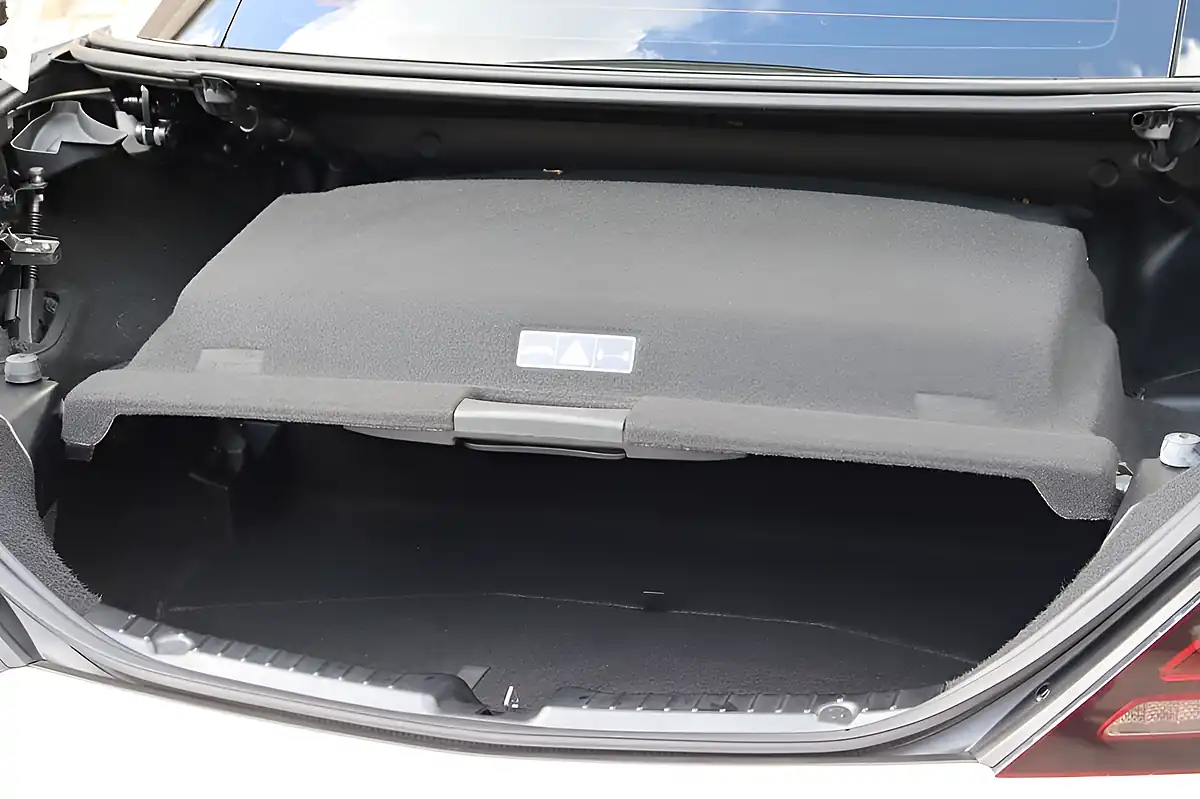 Used 2018 Mercedes-Benz Slc AMG Line White - Interior and Exterior details 18