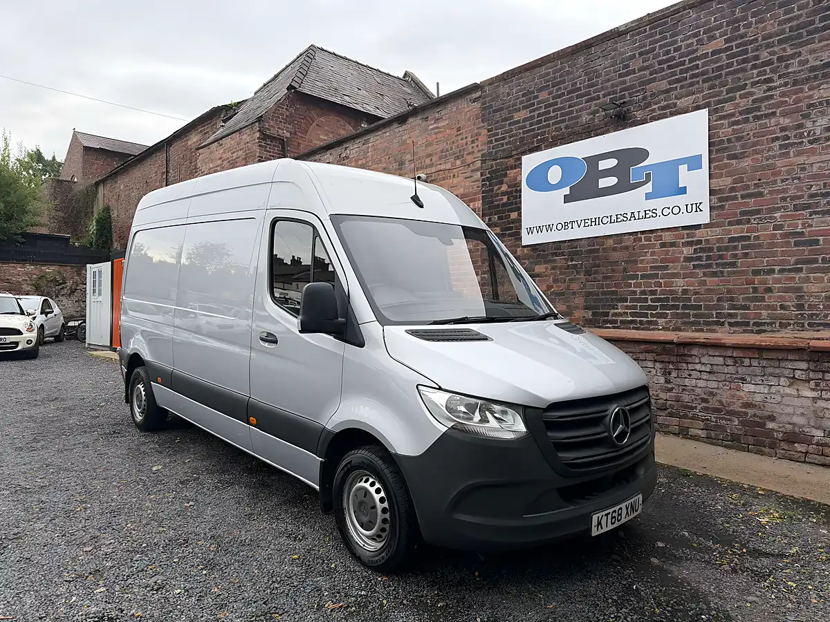 Used 2018 Mercedes-Benz Sprinter 314 Silver - Front View