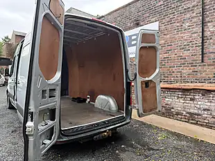Used 2018 Mercedes-Benz Sprinter 314 Silver - Interior and Exterior details 10