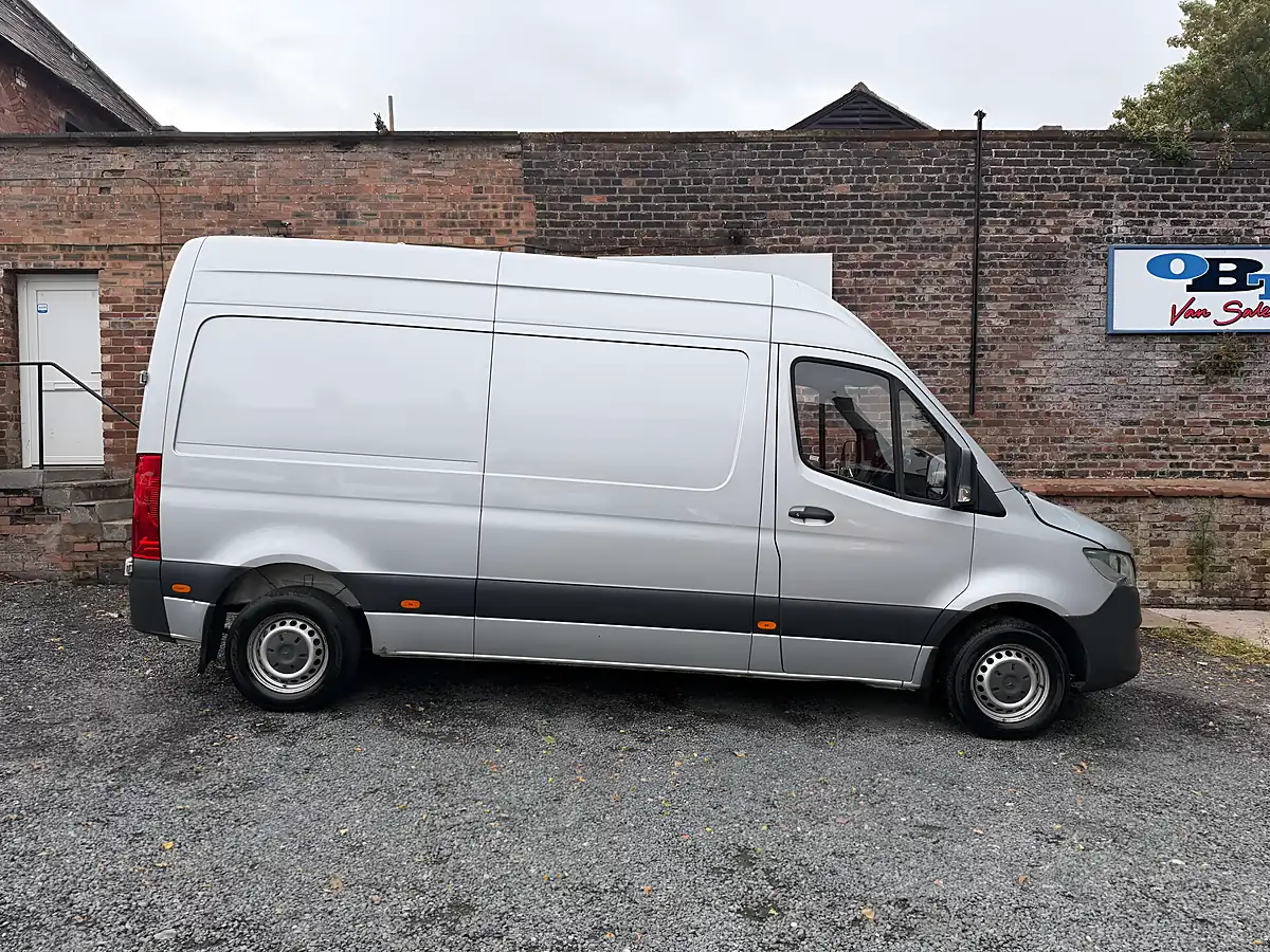 Used 2018 Mercedes-Benz Sprinter 314 Silver - Interior and Exterior details 2