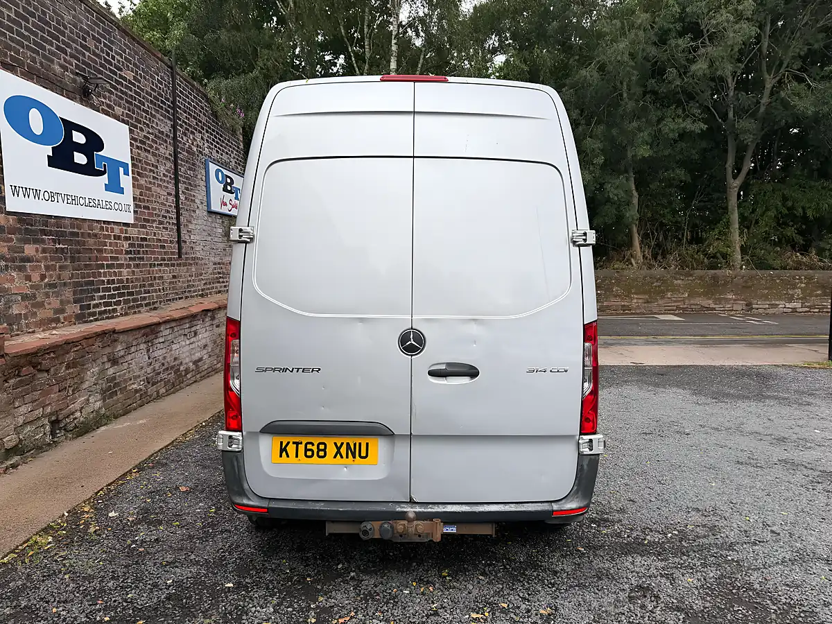 Used 2018 Mercedes-Benz Sprinter 314 Silver - Interior and Exterior details 4