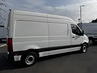 Used 2018 Mercedes-Benz Sprinter 314 White - Interior and Exterior details 3
