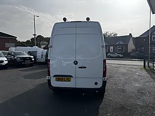 Used 2018 Mercedes-Benz Sprinter 314 White - Interior and Exterior details 4