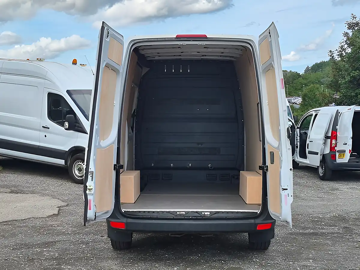 Used 2018 Mercedes-Benz Sprinter L2 H2 Mwb White - Interior and Exterior details 11