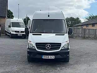 Used 2018 Mercedes-Benz Sprinter L2 H2 Mwb White - Interior and Exterior details 8