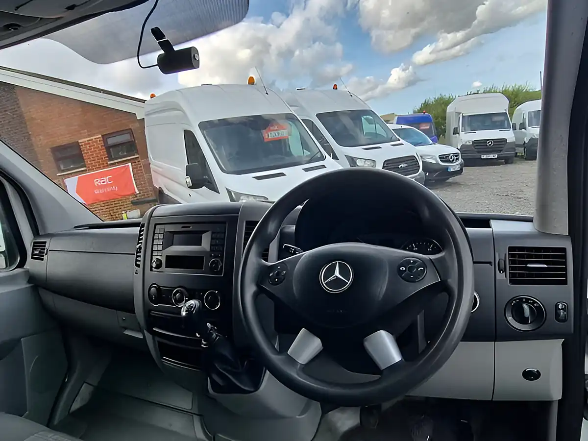 Used 2018 Mercedes-Benz Sprinter L2 H2 Mwb White - Interior and Exterior details 9