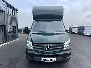 Used 2018 Mercedes-Benz Sprinter Luton Green - Interior and Exterior details 3
