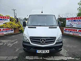 Used 2018 Mercedes-Benz Sprinter Lwb White - Interior and Exterior details 3