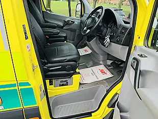 Used 2018 Mercedes-Benz Sprinter Lwb Yellow - Interior and Exterior details 8