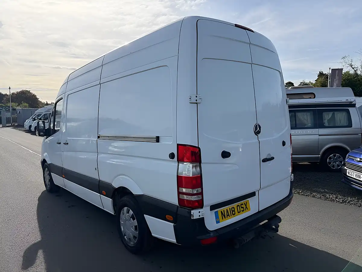 Used 2018 Mercedes-Benz Sprinter Panel Van L1 White - Interior and Exterior details 5