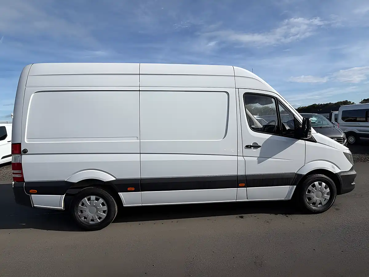 Used 2018 Mercedes-Benz Sprinter Panel Van L1 White - Interior and Exterior details 8