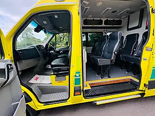 Used 2018 Mercedes-Benz Sprinter Panel Van Yellow - Interior and Exterior details 16