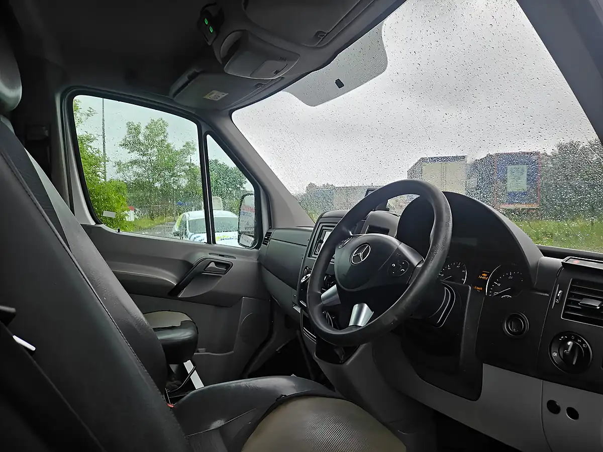 Used 2018 Mercedes-Benz Sprinter Swb Crew Van White - Interior and Exterior details 11