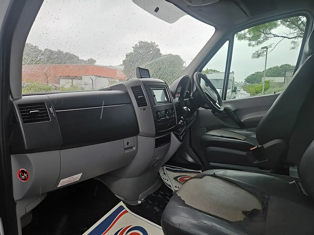 Used 2018 Mercedes-Benz Sprinter Swb Crew Van White - Interior and Exterior details 12