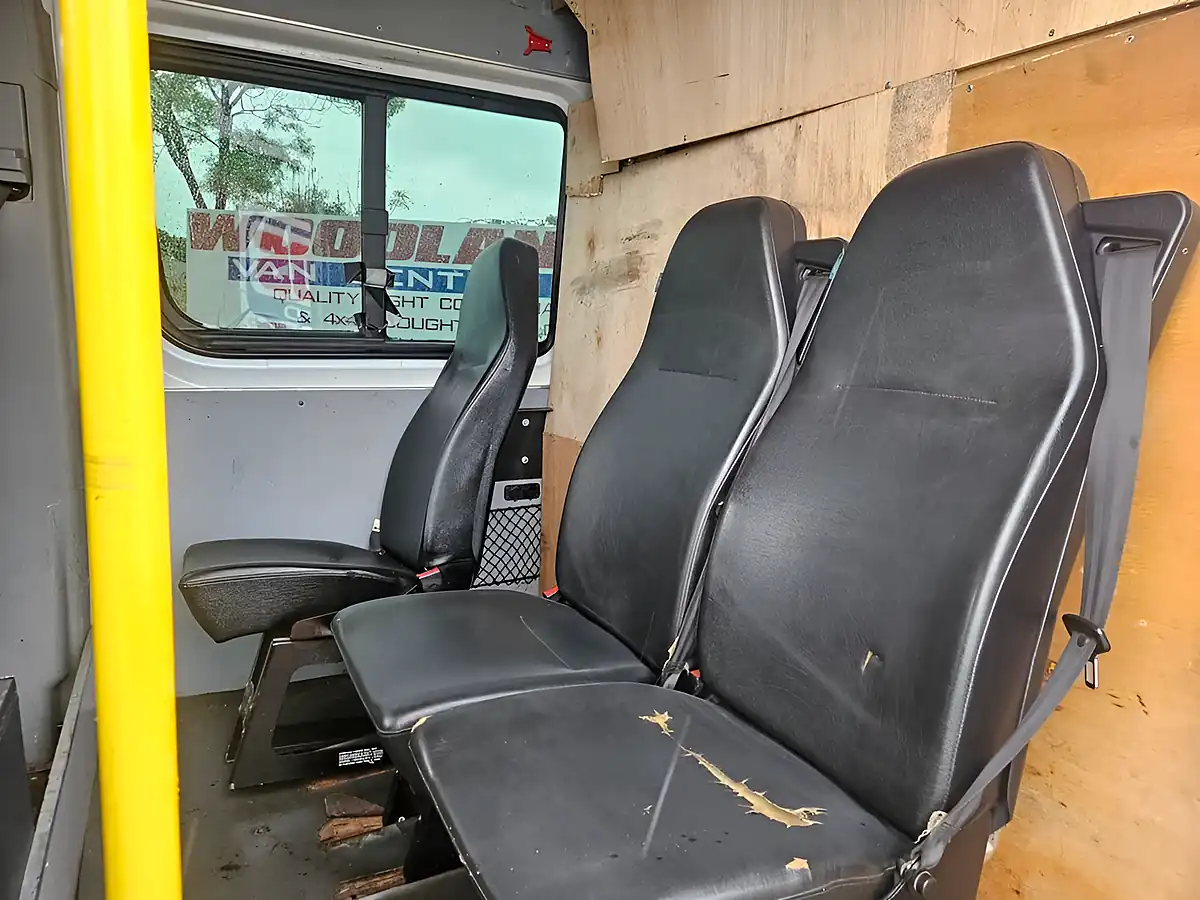 Used 2018 Mercedes-Benz Sprinter Swb Crew Van White - Interior and Exterior details 9