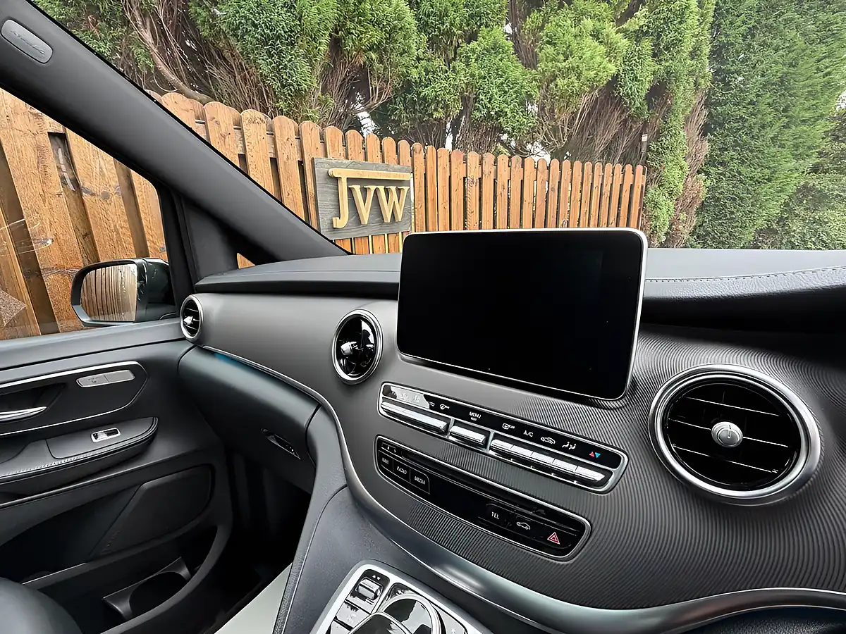 Used 2018 Mercedes-Benz V Class Sport Obsidian Black - Interior and Exterior details 15