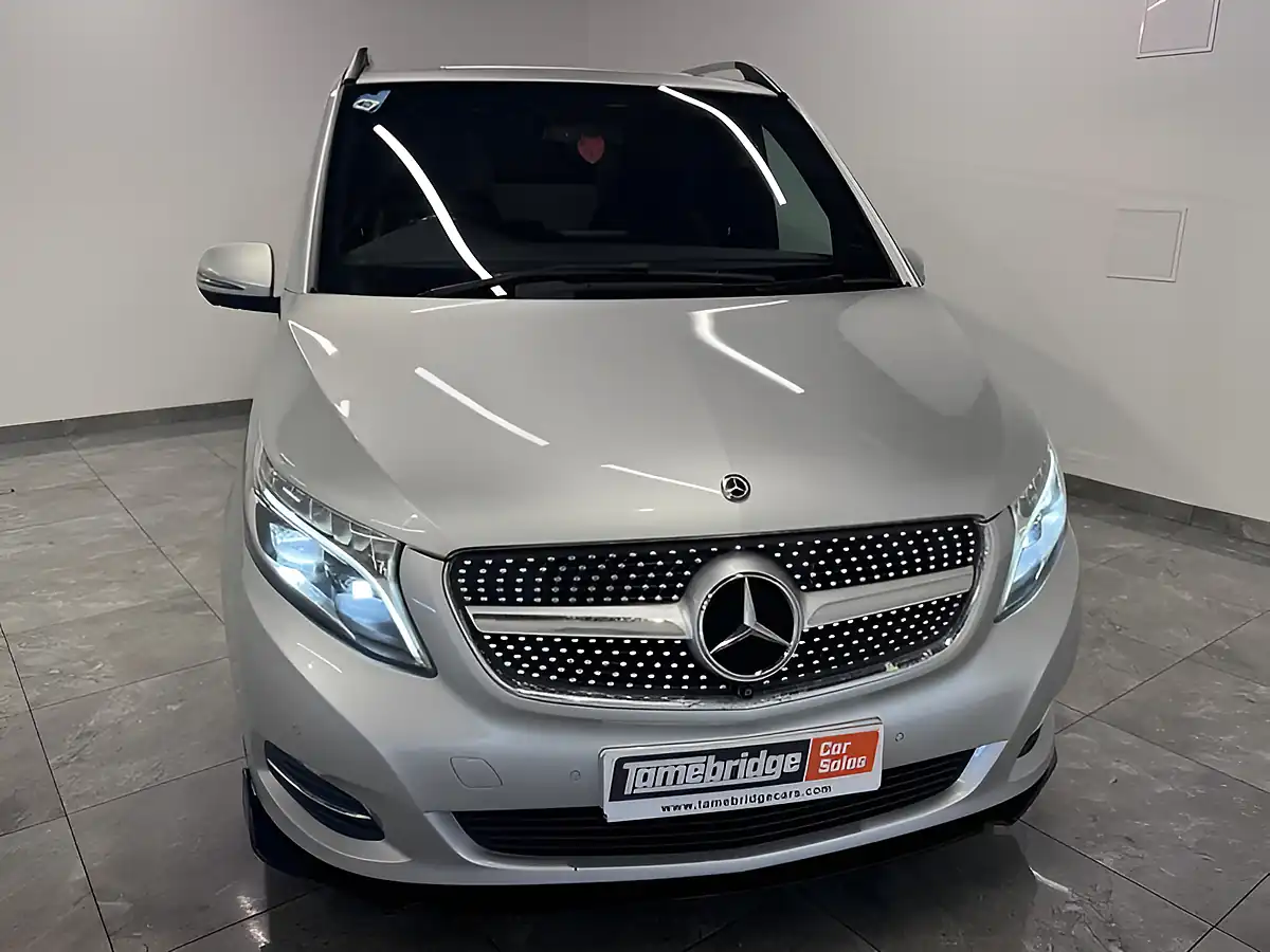 Used 2018 Mercedes-Benz V Class Sport Silver - Interior and Exterior details 3