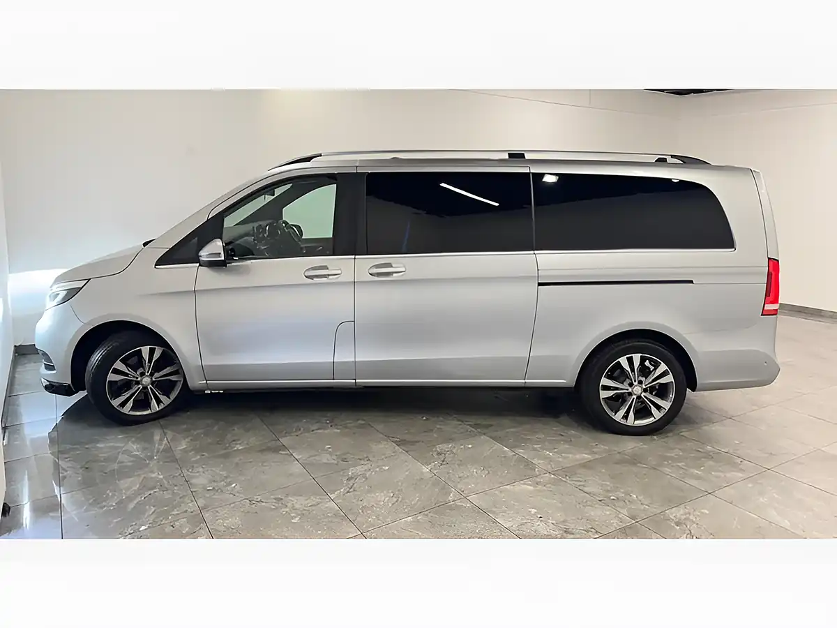 Used 2018 Mercedes-Benz V Class Sport Silver - Interior and Exterior details 6