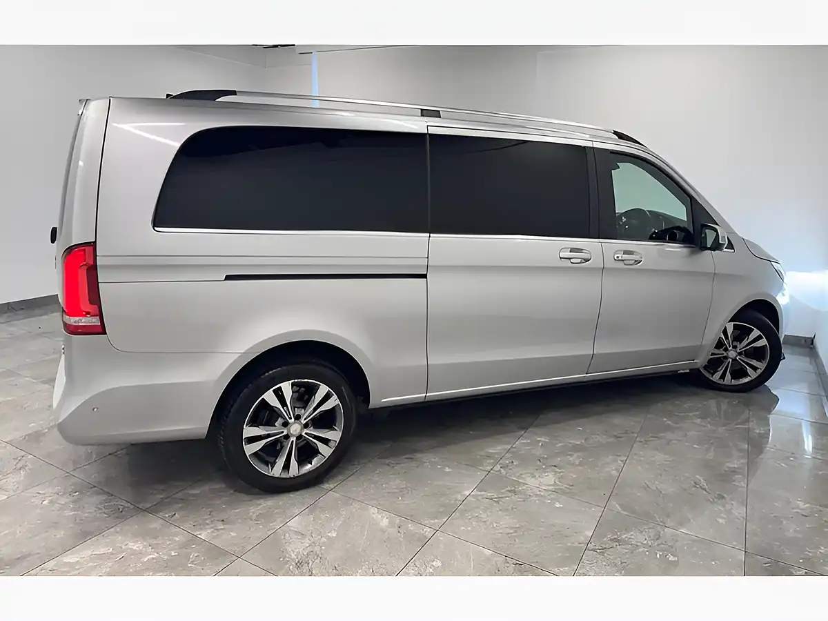 Used 2018 Mercedes-Benz V Class Sport Silver - Interior and Exterior details 8