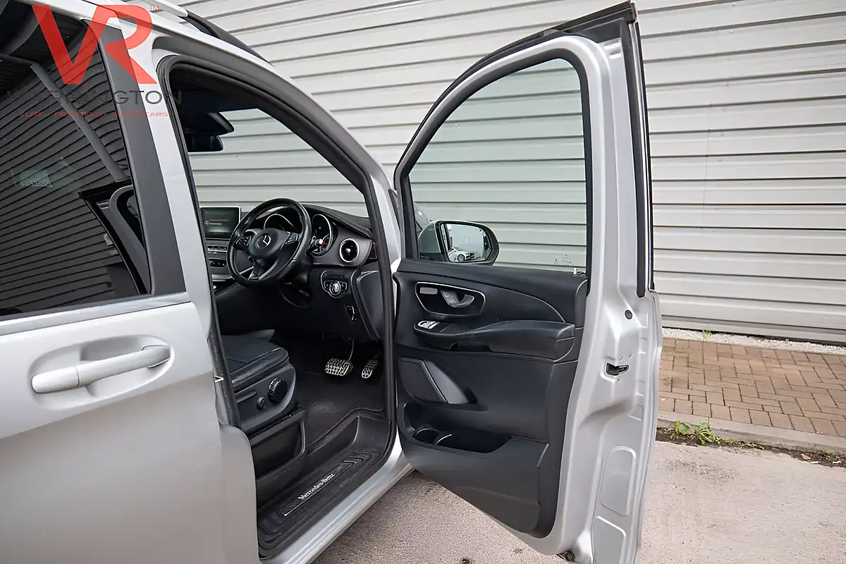 Used 2018 Mercedes-Benz V Class Sport Silver - Interior and Exterior details 16