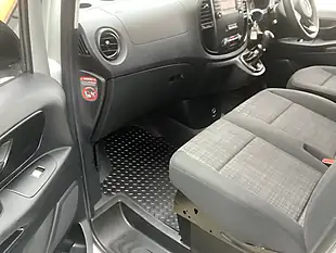 Used 2018 Mercedes-Benz Vito 114 Lwb Silver - Interior and Exterior details 11