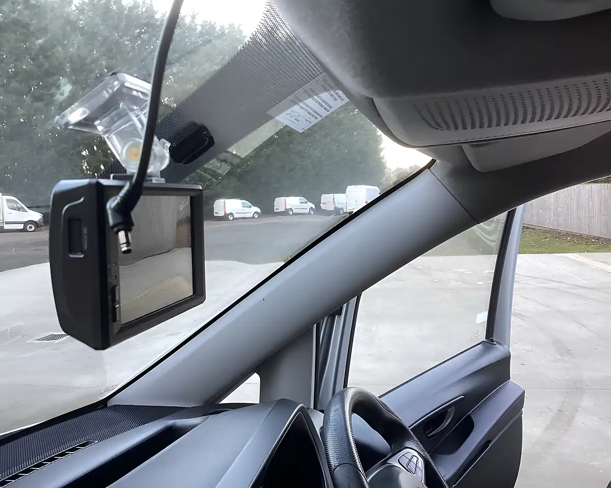 Used 2018 Mercedes-Benz Vito 114 Lwb Silver - Interior and Exterior details 17