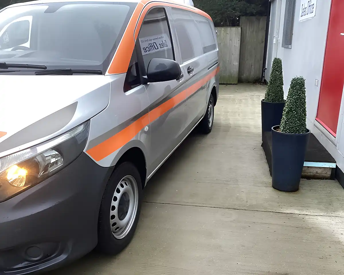 Used 2018 Mercedes-Benz Vito 114 Lwb Silver - Interior and Exterior details 15