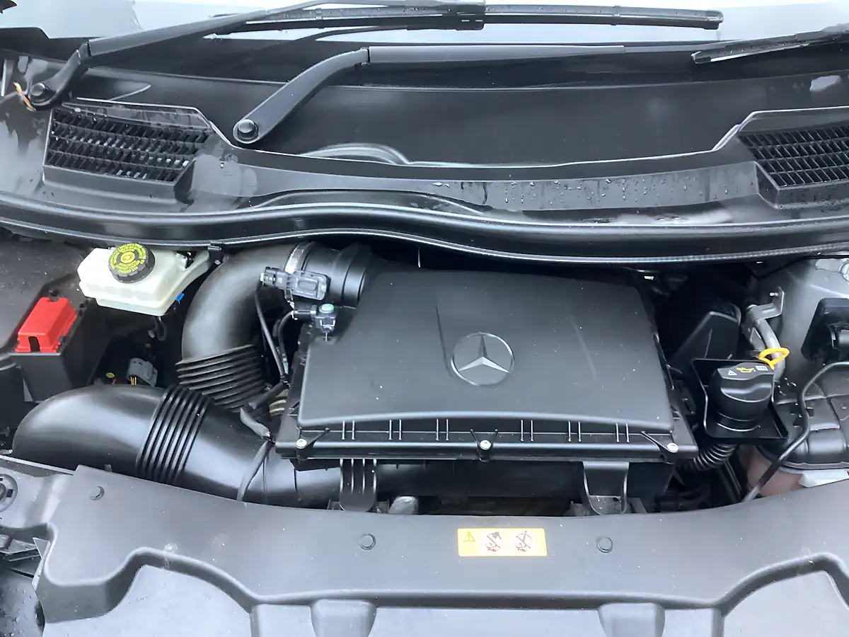Used 2018 Mercedes-Benz Vito 114 Lwb Silver - Interior and Exterior details 20