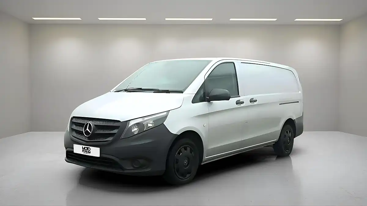 Used 2018 Mercedes-Benz Vito L2 Silver - Interior and Exterior details 2