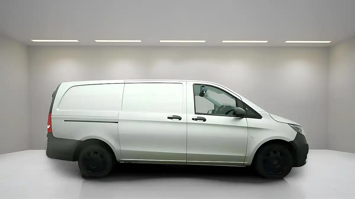 Used 2018 Mercedes-Benz Vito L2 Silver - Interior and Exterior details 3
