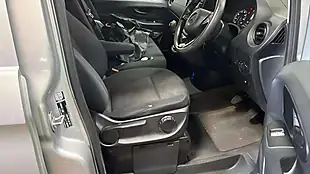 Used 2018 Mercedes-Benz Vito L2 Silver - Interior and Exterior details 5