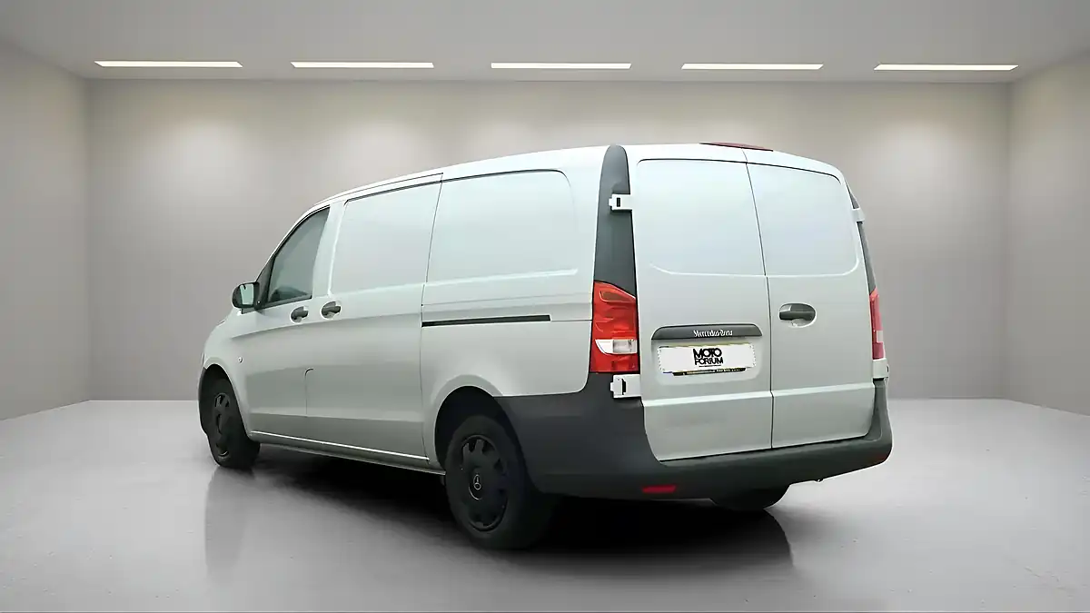 Used 2018 Mercedes-Benz Vito L2 Silver - Interior and Exterior details 9